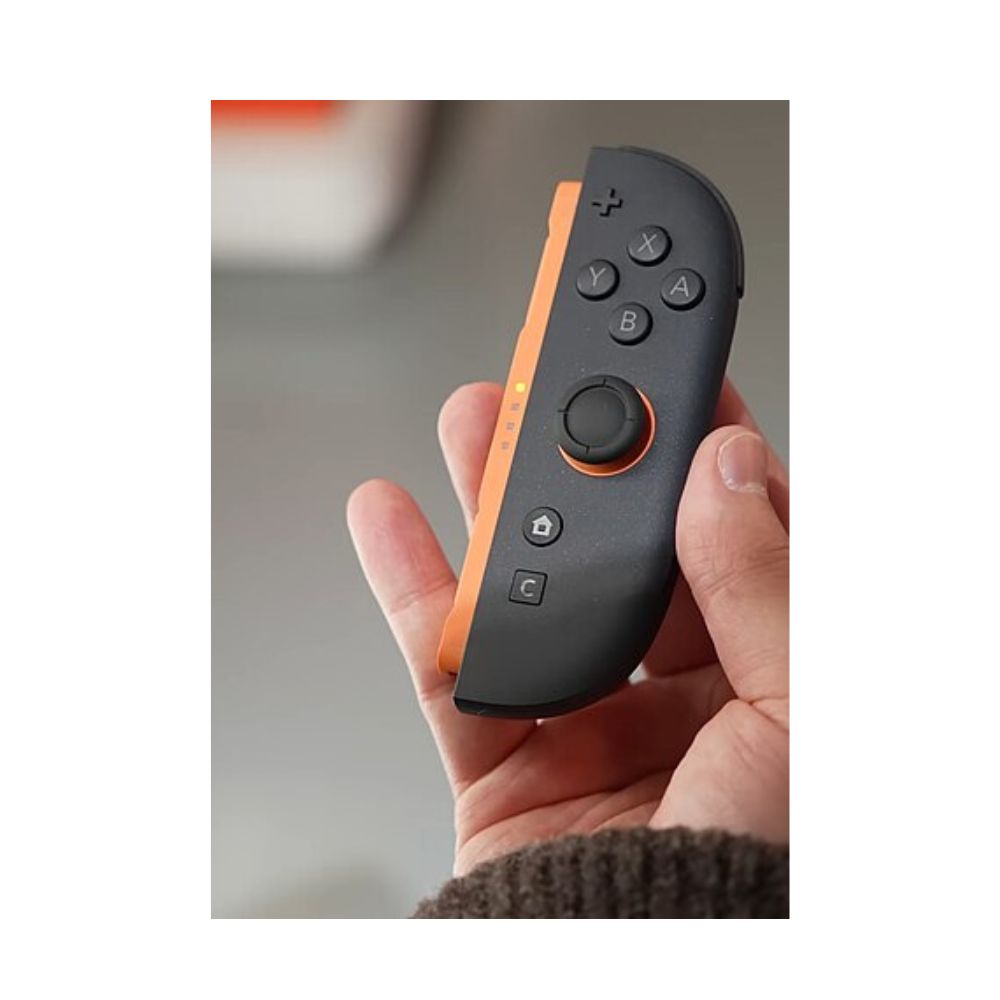  O controle Joy-Con 2 direito.